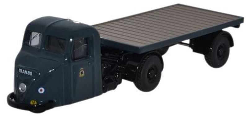 Oxford Diecast Scammell Scarab Flatbed Trailer RAF - 1:76 Scale